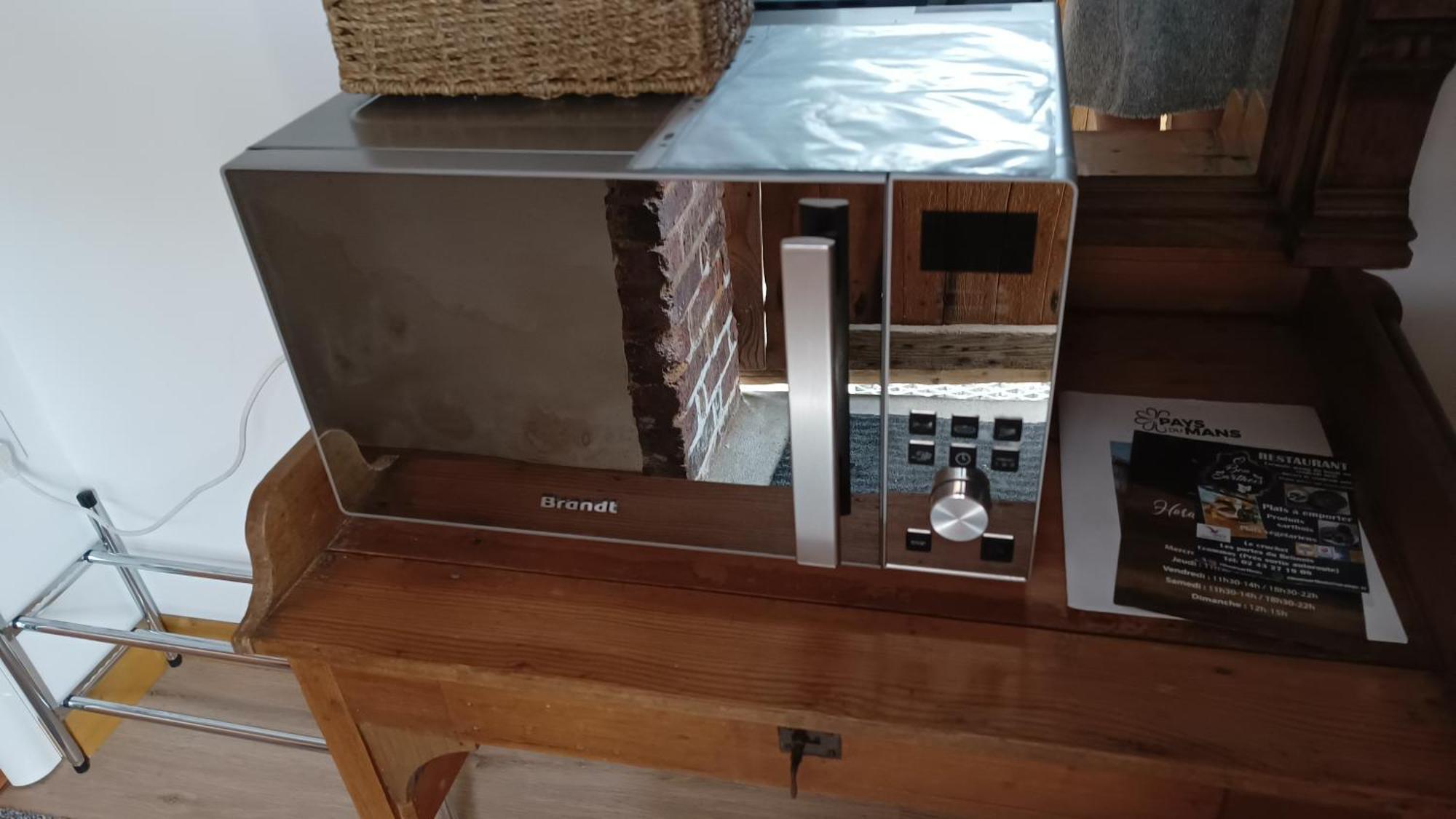 La Petite Maison Dans La Prairie Ecommoy Extérieur photo